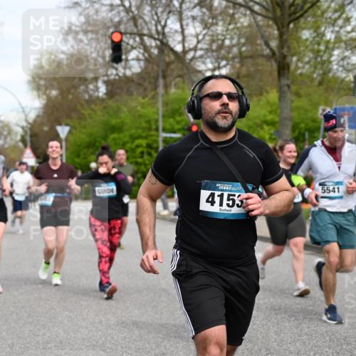 12.04.2026 - 45. Internationalen Wilhelmsburger Insellauf J. Mangold http://msf.ph/oto/9516390 12.04.2026 13:18:12 Ziel 4487, 2833, 3879, 3630, 5714, 4213, 2516, 2517, 4031, 3694, 2018, 2961, 3248, 2570, 2573, 3277, 3277, 3828, 4948, 5488, 5663, 4727, 5541, 4153, 3528, 3527, 4400, 4403, 4556, 4626, 4626, 2019, 3940, 3482, 3524, 2572, 3587, 4734 meine-sportfotos.de