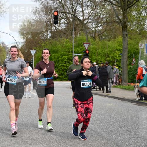 12.04.2026 - 45. Internationalen Wilhelmsburger Insellauf J. Mangold http://msf.ph/oto/9516396 12.04.2026 13:18:13 Ziel 4487, 2833, 3879, 3630, 5714, 4213, 2516, 2517, 4031, 3694, 2018, 2961, 3248, 2570, 2573, 3277, 3828, 4948, 5488, 5663, 4727, 5541, 4153, 3528, 3527, 4400, 4403, 4556, 4626, 2019, 3940, 3482, 3524, 2572, 3587, 4734 meine-sportfotos.de