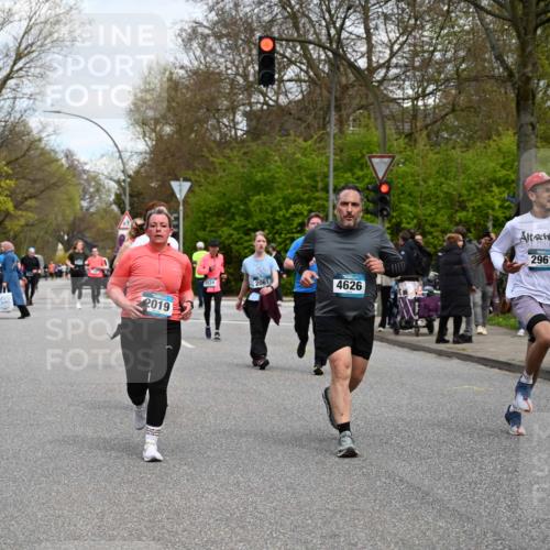 12.04.2026 - 45. Internationalen Wilhelmsburger Insellauf J. Mangold http://msf.ph/oto/9516444 12.04.2026 13:18:20 Ziel 3630, 5714, 4213, 2516, 2517, 4031, 3694, 2018, 2961, 3248, 2570, 2573, 3277, 3828, 4948, 5488, 5663, 4727, 5541, 4153, 3528, 3527, 4400, 4403, 3528, 3527, 4400, 4403, 4556, 4626, 2019, 3940, 3482, 3524, 2572, 3587, 4734, 2061, 4020 meine-sportfotos.de