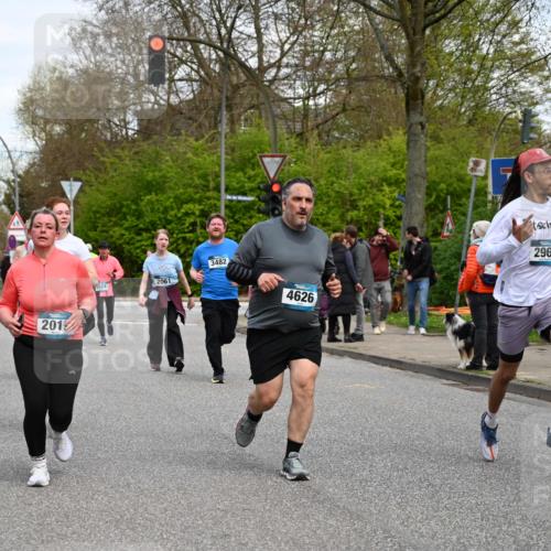 12.04.2026 - 45. Internationalen Wilhelmsburger Insellauf J. Mangold http://msf.ph/oto/9516449 12.04.2026 13:18:20 Ziel 3630, 5714, 4213, 2516, 2517, 4031, 3694, 2018, 2961, 3248, 2570, 2573, 3277, 3828, 4948, 5488, 5663, 4727, 5541, 4153, 3528, 3527, 4400, 4403, 3528, 3527, 4400, 4403, 4556, 4626, 2019, 3940, 3482, 3524, 2572, 3587, 4734, 2061, 4020 meine-sportfotos.de