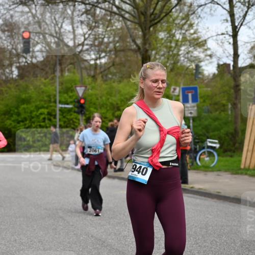 12.04.2026 - 45. Internationalen Wilhelmsburger Insellauf J. Mangold http://msf.ph/oto/9516484 12.04.2026 13:18:24 Ziel 2516, 2517, 4031, 3694, 2018, 2961, 3248, 2570, 2573, 3277, 3828, 4948, 5488, 5663, 4727, 5541, 4153, 3528, 3527, 4400, 4403, 4556, 4626, 4626, 2019, 3940, 3482, 3524, 2572, 3587, 4734, 3587, 4734, 2061, 4020, 5849, 4639, 3809, 4660 meine-sportfotos.de