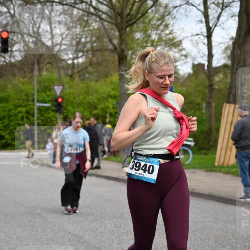 12.04.2026 - 45. Internationalen Wilhelmsburger Insellauf J. Mangold http://msf.ph/oto/9516486 12.04.2026 13:18:24 Ziel 2516, 2517, 4031, 3694, 2018, 2961, 3248, 2570, 2573, 3277, 3828, 4948, 5488, 5663, 4727, 5541, 4153, 3528, 3527, 4400, 4403, 4556, 4626, 4626, 2019, 3940, 3482, 3524, 2572, 3587, 4734, 3587, 4734, 2061, 4020, 5849, 4639, 3809, 4660 meine-sportfotos.de