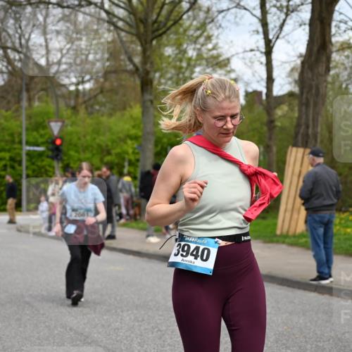 12.04.2026 - 45. Internationalen Wilhelmsburger Insellauf J. Mangold http://msf.ph/oto/9516487 12.04.2026 13:18:25 Ziel 2516, 2517, 4031, 3694, 2018, 2961, 3248, 2570, 2573, 3277, 3828, 4948, 5488, 5663, 4727, 5541, 4153, 3528, 3527, 4400, 4403, 4556, 4626, 2019, 3940, 3482, 3524, 2572, 3587, 4734, 2061, 4020, 5849, 4639, 3809, 4660, 2174 meine-sportfotos.de