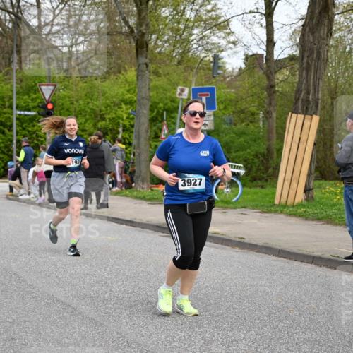 12.04.2026 - 45. Internationalen Wilhelmsburger Insellauf J. Mangold http://msf.ph/oto/9516576 12.04.2026 13:19:08 Ziel 4020, 5849, 4639, 3809, 4660, 2174, 5019, 4543, 4793, 5786, 4112, 3071, 2027, 5007, 4594, 4984, 3927, 3193, 4469, 5327, 3125, 4518, 5778, 2799, 4972, 3265 meine-sportfotos.de