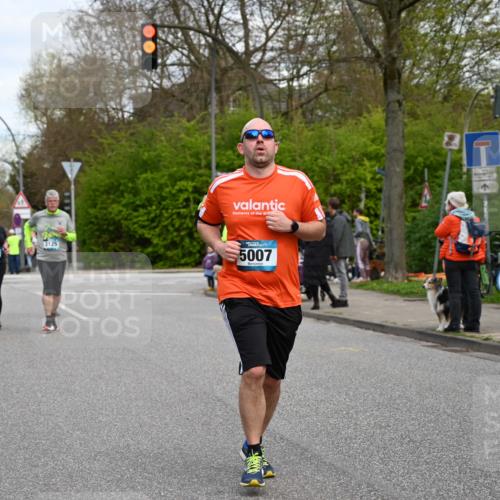 12.04.2026 - 45. Internationalen Wilhelmsburger Insellauf J. Mangold http://msf.ph/oto/9516590 12.04.2026 13:19:11 Ziel 5849, 4639, 3809, 4660, 2174, 5019, 4543, 4793, 5786, 4112, 3071, 2027, 5007, 5007, 4594, 4984, 3927, 3193, 4469, 5327, 3125, 4518, 5778, 2799, 2799, 4972, 3265, 5003, 3857, 2946 meine-sportfotos.de