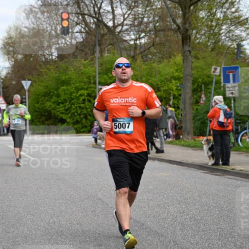 12.04.2026 - 45. Internationalen Wilhelmsburger Insellauf J. Mangold http://msf.ph/oto/9516591 12.04.2026 13:19:11 Ziel 5849, 4639, 3809, 4660, 2174, 5019, 4543, 4793, 5786, 4112, 3071, 2027, 5007, 5007, 4594, 4984, 3927, 3193, 4469, 5327, 3125, 4518, 5778, 2799, 2799, 4972, 3265, 5003, 3857, 2946 meine-sportfotos.de