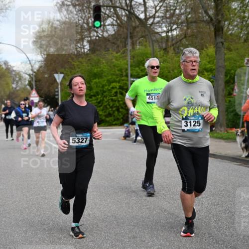 12.04.2026 - 45. Internationalen Wilhelmsburger Insellauf J. Mangold http://msf.ph/oto/9516610 12.04.2026 13:19:15 Ziel 5019, 4543, 4793, 5786, 4112, 3071, 2027, 5007, 4594, 4984, 3927, 3193, 4469, 5327, 3125, 4518, 5778, 2799, 4972, 4972, 3265, 5003, 3857, 2946, 4905, 4274, 2534, 4936 meine-sportfotos.de