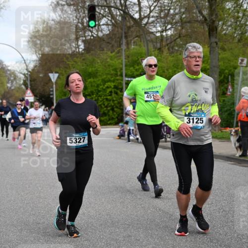 12.04.2026 - 45. Internationalen Wilhelmsburger Insellauf J. Mangold http://msf.ph/oto/9516611 12.04.2026 13:19:15 Ziel 5019, 4543, 4793, 5786, 4112, 3071, 2027, 5007, 4594, 4984, 3927, 3193, 4469, 5327, 3125, 4518, 5778, 2799, 4972, 4972, 3265, 5003, 3857, 2946, 4905, 4274, 2534, 4936 meine-sportfotos.de