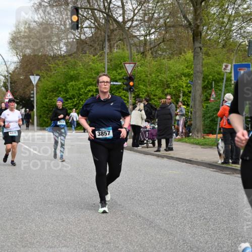 12.04.2026 - 45. Internationalen Wilhelmsburger Insellauf J. Mangold http://msf.ph/oto/9516665 12.04.2026 13:19:24 Ziel 3071, 2027, 5007, 4594, 4984, 3927, 3193, 4469, 5327, 3125, 4518, 5778, 2799, 4972, 3265, 5003, 3857, 2946, 4905, 4274, 4905, 4274, 2534, 4936, 2366, 3655, 2261, 2264 meine-sportfotos.de