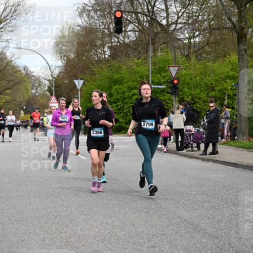12.04.2026 - 45. Internationalen Wilhelmsburger Insellauf J. Mangold http://msf.ph/oto/9516686 12.04.2026 13:19:30 Ziel 2027, 5007, 4594, 4984, 3927, 3193, 4469, 5327, 3125, 4518, 5778, 2799, 4972, 3265, 5003, 3857, 2946, 4905, 4274, 2534, 4936, 2366, 3655, 3655, 2261, 2264, 3448, 3449 meine-sportfotos.de