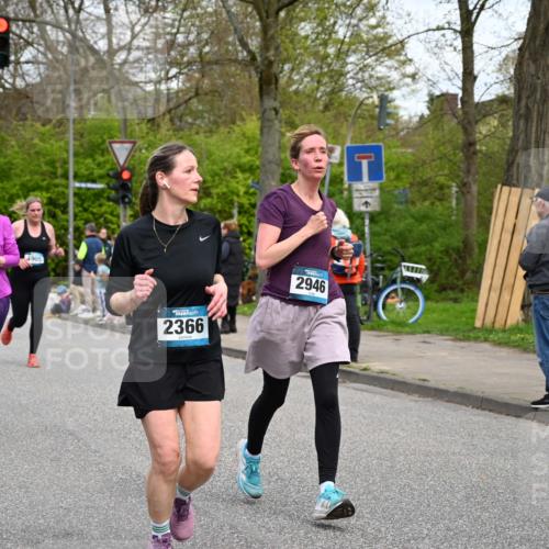 12.04.2026 - 45. Internationalen Wilhelmsburger Insellauf J. Mangold http://msf.ph/oto/9516710 12.04.2026 13:19:33 Ziel 5007, 4594, 4984, 3927, 3193, 4469, 5327, 3125, 4518, 5778, 2799, 4972, 3265, 5003, 5003, 3857, 2946, 4905, 4274, 2534, 4936, 2366, 3655, 2261, 2264, 3448, 3449, 2894, 2888 meine-sportfotos.de