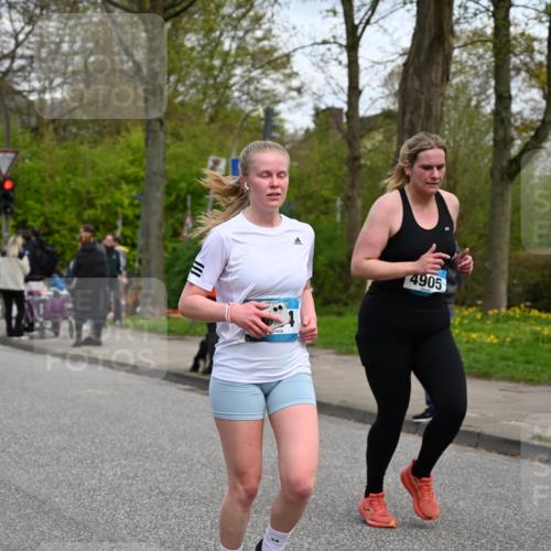 12.04.2026 - 45. Internationalen Wilhelmsburger Insellauf J. Mangold http://msf.ph/oto/9516736 12.04.2026 13:19:36 Ziel 5007, 4594, 4984, 3927, 3193, 4469, 5327, 3125, 4518, 5778, 2799, 4972, 3265, 5003, 3857, 2946, 4905, 4274, 4905, 4274, 2534, 4936, 2366, 3655, 2261, 2264, 2261, 2264, 3448, 3449, 2894, 2888, 3898 meine-sportfotos.de