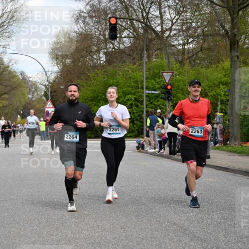 12.04.2026 - 45. Internationalen Wilhelmsburger Insellauf J. Mangold http://msf.ph/oto/9516745 12.04.2026 13:19:42 Ziel 5327, 3125, 4518, 5778, 2799, 4972, 3265, 5003, 3857, 2946, 4905, 4274, 2534, 4936, 2366, 3655, 3655, 2261, 2264, 3448, 3449, 2894, 2888, 3898 meine-sportfotos.de