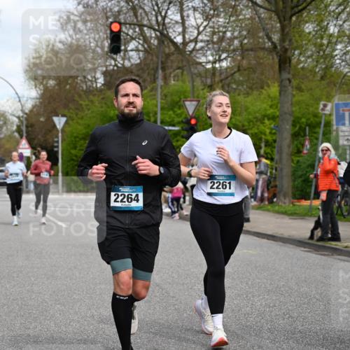 12.04.2026 - 45. Internationalen Wilhelmsburger Insellauf J. Mangold http://msf.ph/oto/9516759 12.04.2026 13:19:44 Ziel 4518, 5778, 2799, 4972, 3265, 5003, 3857, 2946, 4905, 4274, 2534, 4936, 2366, 3655, 2261, 2264, 3448, 3449, 2894, 2888, 3898, 2431, 4121, 5308 meine-sportfotos.de
