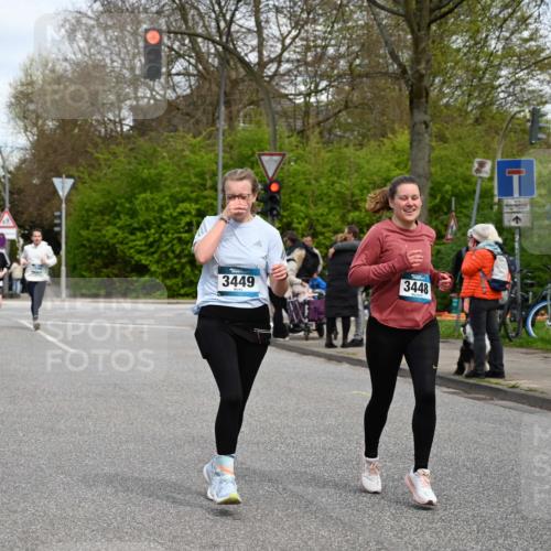 12.04.2026 - 45. Internationalen Wilhelmsburger Insellauf J. Mangold http://msf.ph/oto/9516774 12.04.2026 13:19:49 Ziel 4972, 3265, 5003, 3857, 2946, 4905, 4274, 2534, 4936, 2366, 3655, 2261, 2264, 3448, 3449, 2894, 2888, 3898, 2431, 4121, 5308, 3236, 4718 meine-sportfotos.de