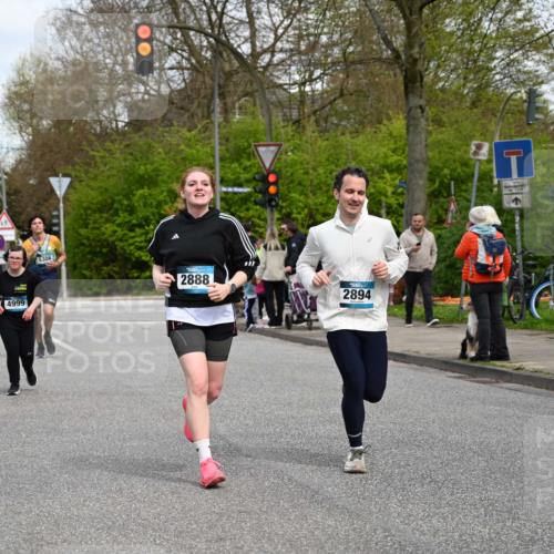 12.04.2026 - 45. Internationalen Wilhelmsburger Insellauf J. Mangold http://msf.ph/oto/9516798 12.04.2026 13:19:56 Ziel 5003, 3857, 2946, 4905, 4274, 2534, 4936, 2366, 3655, 2261, 2264, 3448, 3449, 2894, 2888, 3898, 2431, 4121, 5308, 3236, 4718, 2247, 3203, 5342, 3822, 3821, 4999, 4803, 2224, 4223, 4224 meine-sportfotos.de