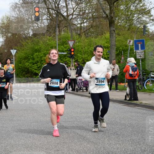 12.04.2026 - 45. Internationalen Wilhelmsburger Insellauf J. Mangold http://msf.ph/oto/9516799 12.04.2026 13:19:56 Ziel 5003, 3857, 2946, 4905, 4274, 2534, 4936, 2366, 3655, 2261, 2264, 3448, 3449, 2894, 2888, 3898, 2431, 4121, 5308, 3236, 4718, 2247, 3203, 5342, 3822, 3821, 4999, 4803, 2224, 4223, 4224 meine-sportfotos.de