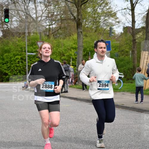 12.04.2026 - 45. Internationalen Wilhelmsburger Insellauf J. Mangold http://msf.ph/oto/9516807 12.04.2026 13:19:56 Ziel 5003, 3857, 2946, 4905, 4274, 2534, 4936, 2366, 3655, 2261, 2264, 3448, 3449, 2894, 2888, 3898, 2431, 4121, 5308, 3236, 4718, 2247, 3203, 5342, 3822, 3821, 4999, 4803, 2224, 4223, 4224 meine-sportfotos.de