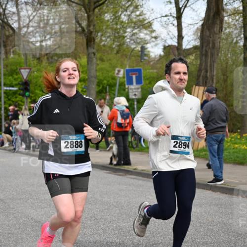 12.04.2026 - 45. Internationalen Wilhelmsburger Insellauf J. Mangold http://msf.ph/oto/9516811 12.04.2026 13:19:57 Ziel 5003, 3857, 2946, 4905, 4274, 2534, 4936, 2366, 3655, 2261, 2264, 3448, 3449, 2894, 2888, 3898, 2431, 4121, 5308, 3236, 4718, 2247, 3203, 5342, 3822, 3821, 4999, 4803, 2224, 4223, 4224, 4954 meine-sportfotos.de