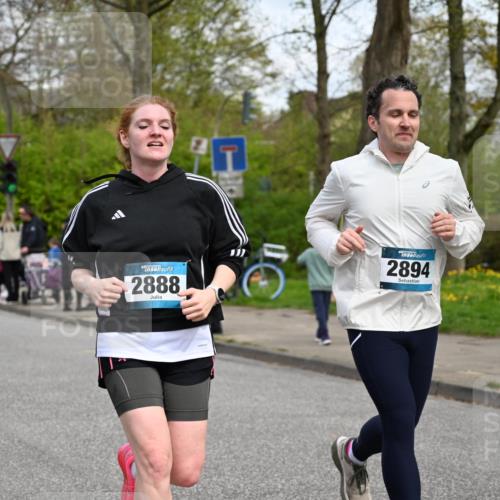 12.04.2026 - 45. Internationalen Wilhelmsburger Insellauf J. Mangold http://msf.ph/oto/9516814 12.04.2026 13:19:57 Ziel 5003, 3857, 2946, 4905, 4274, 2534, 4936, 2366, 3655, 2261, 2264, 3448, 3449, 2894, 2888, 3898, 2431, 4121, 5308, 3236, 4718, 2247, 3203, 5342, 3822, 3821, 4999, 4803, 2224, 4223, 4224, 4954 meine-sportfotos.de