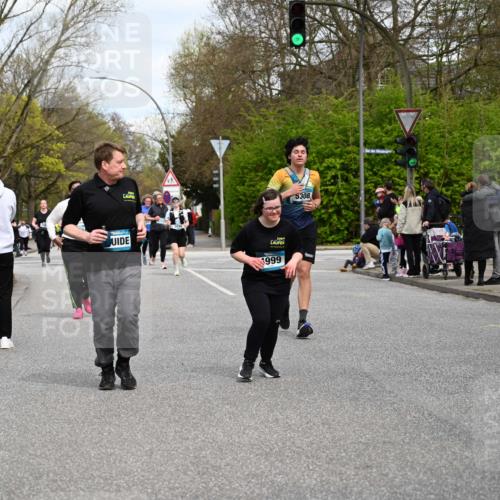12.04.2026 - 45. Internationalen Wilhelmsburger Insellauf J. Mangold http://msf.ph/oto/9516818 12.04.2026 13:19:58 Ziel 5003, 3857, 2946, 4905, 4274, 2534, 4936, 2366, 3655, 2261, 2264, 3448, 3449, 2894, 2888, 3898, 2431, 4121, 5308, 3236, 4718, 2247, 3203, 5342, 3822, 3821, 4999, 4803, 2224, 4223, 4224, 4954, 5258, 3284 meine-sportfotos.de