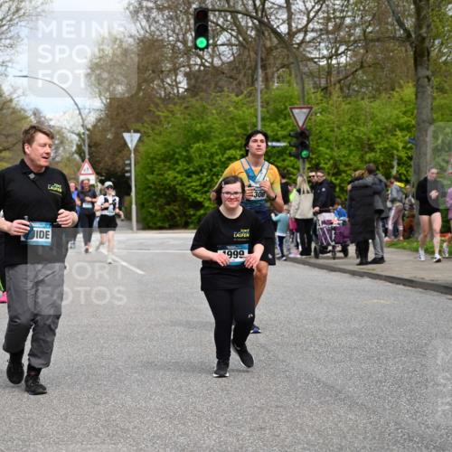 12.04.2026 - 45. Internationalen Wilhelmsburger Insellauf J. Mangold http://msf.ph/oto/9516830 12.04.2026 13:19:59 Ziel 3857, 2946, 4905, 4274, 2534, 4936, 2366, 3655, 2261, 2264, 3448, 3449, 2894, 2888, 3898, 2431, 4121, 5308, 3236, 4718, 2247, 3203, 5342, 3822, 3821, 4999, 4803, 2224, 4223, 4224, 4954, 5258, 3284 meine-sportfotos.de
