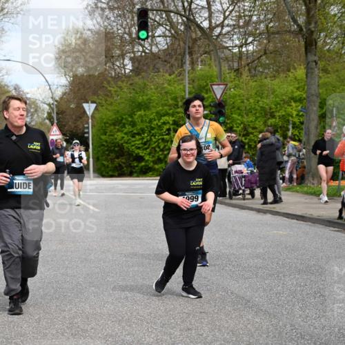 12.04.2026 - 45. Internationalen Wilhelmsburger Insellauf J. Mangold http://msf.ph/oto/9516834 12.04.2026 13:20:00 Ziel 2946, 4905, 4274, 2534, 4936, 2366, 3655, 2261, 2264, 3448, 3449, 2894, 2888, 3898, 3898, 2431, 4121, 5308, 3236, 4718, 3236, 4718, 2247, 3203, 5342, 3822, 3821, 4999, 4803, 2224, 4223, 4224, 4954, 5258, 3284 meine-sportfotos.de
