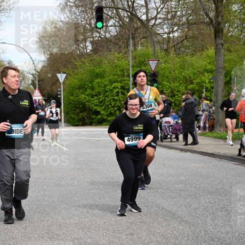 12.04.2026 - 45. Internationalen Wilhelmsburger Insellauf J. Mangold http://msf.ph/oto/9516835 12.04.2026 13:20:00 Ziel 2946, 4905, 4274, 2534, 4936, 2366, 3655, 2261, 2264, 3448, 3449, 2894, 2888, 3898, 3898, 2431, 4121, 5308, 3236, 4718, 3236, 4718, 2247, 3203, 5342, 3822, 3821, 4999, 4803, 2224, 4223, 4224, 4954, 5258, 3284 meine-sportfotos.de