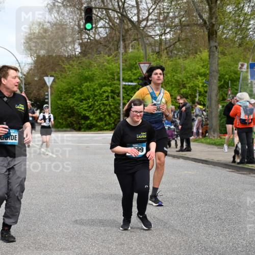 12.04.2026 - 45. Internationalen Wilhelmsburger Insellauf J. Mangold http://msf.ph/oto/9516839 12.04.2026 13:20:00 Ziel 2946, 4905, 4274, 2534, 4936, 2366, 3655, 2261, 2264, 3448, 3449, 2894, 2888, 3898, 3898, 2431, 4121, 5308, 3236, 4718, 3236, 4718, 2247, 3203, 5342, 3822, 3821, 4999, 4803, 2224, 4223, 4224, 4954, 5258, 3284 meine-sportfotos.de