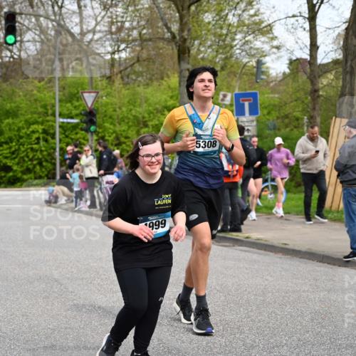 12.04.2026 - 45. Internationalen Wilhelmsburger Insellauf J. Mangold http://msf.ph/oto/9516849 12.04.2026 13:20:01 Ziel 4905, 4274, 2534, 4936, 2366, 3655, 2261, 2264, 3448, 3449, 2894, 2888, 3898, 2431, 4121, 5308, 3236, 4718, 2247, 3203, 5342, 3822, 3821, 4999, 4803, 2224, 4223, 4224, 4954, 5258, 3284 meine-sportfotos.de