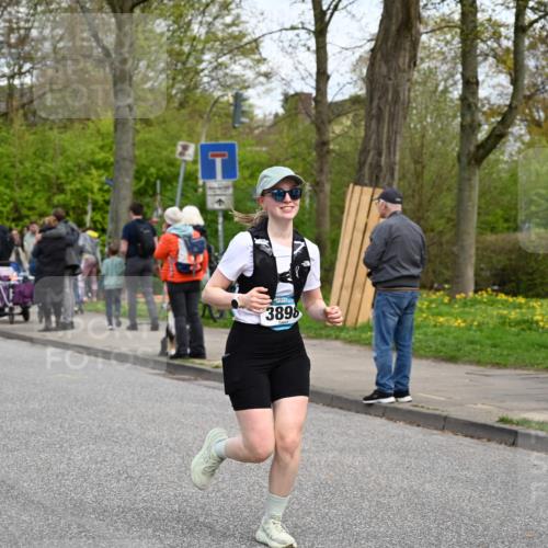 12.04.2026 - 45. Internationalen Wilhelmsburger Insellauf J. Mangold http://msf.ph/oto/9516864 12.04.2026 13:20:06 Ziel 2366, 3655, 2261, 2264, 3448, 3449, 2894, 2888, 3898, 2431, 4121, 5308, 3236, 4718, 2247, 3203, 5342, 3822, 3821, 4999, 4803, 4803, 2224, 4223, 4224, 4954, 5258, 3284, 2469, 4305 meine-sportfotos.de