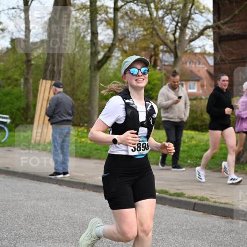 12.04.2026 - 45. Internationalen Wilhelmsburger Insellauf J. Mangold http://msf.ph/oto/9516872 12.04.2026 13:20:06 Ziel 2366, 3655, 2261, 2264, 3448, 3449, 2894, 2888, 3898, 2431, 4121, 5308, 3236, 4718, 2247, 3203, 5342, 3822, 3821, 4999, 4803, 4803, 2224, 4223, 4224, 4954, 5258, 3284, 2469, 4305 meine-sportfotos.de