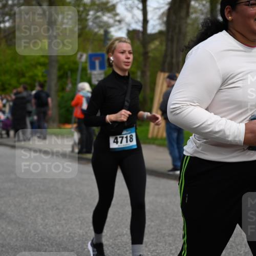 12.04.2026 - 45. Internationalen Wilhelmsburger Insellauf J. Mangold http://msf.ph/oto/9516880 12.04.2026 13:20:07 Ziel 3655, 2261, 2264, 3448, 3449, 2894, 2888, 3898, 2431, 4121, 5308, 2431, 4121, 5308, 3236, 4718, 2247, 3203, 5342, 3822, 3821, 4999, 4803, 2224, 4223, 2224, 4223, 4224, 4954, 5258, 3284, 2469, 4305, 2013 meine-sportfotos.de