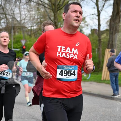 12.04.2026 - 45. Internationalen Wilhelmsburger Insellauf J. Mangold http://msf.ph/oto/9516904 12.04.2026 13:20:11 Ziel 2261, 2264, 3448, 3449, 2894, 2888, 3898, 2431, 4121, 5308, 3236, 4718, 2247, 3203, 5342, 3822, 3821, 4999, 4803, 2224, 4223, 4224, 4954, 5258, 3284, 2469, 4305, 2013, 3233, 5230 meine-sportfotos.de