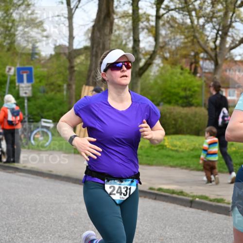 12.04.2026 - 45. Internationalen Wilhelmsburger Insellauf J. Mangold http://msf.ph/oto/9516913 12.04.2026 13:20:13 Ziel 2261, 2264, 3448, 3449, 2894, 2888, 3898, 2431, 4121, 5308, 3236, 4718, 2247, 3203, 5342, 3822, 3821, 4999, 4803, 2224, 4223, 4224, 4954, 5258, 3284, 2469, 4305, 2013, 3233, 5230, 3766 meine-sportfotos.de