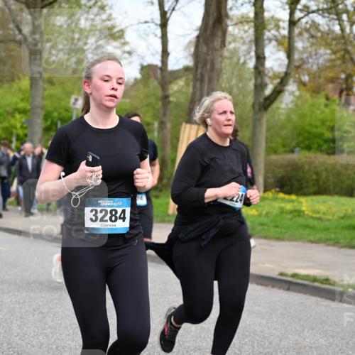 12.04.2026 - 45. Internationalen Wilhelmsburger Insellauf J. Mangold http://msf.ph/oto/9516937 12.04.2026 13:20:16 Ziel 3448, 3449, 2894, 2888, 3898, 2431, 4121, 5308, 3236, 4718, 2247, 3203, 5342, 3822, 3821, 3822, 3821, 4999, 4803, 2224, 4223, 4224, 4954, 5258, 3284, 2469, 4305, 2013, 3233, 5230, 3766, 4103 meine-sportfotos.de