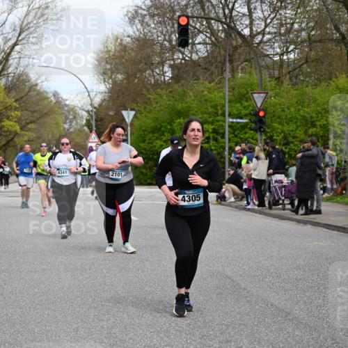12.04.2026 - 45. Internationalen Wilhelmsburger Insellauf J. Mangold http://msf.ph/oto/9516953 12.04.2026 13:20:22 Ziel 3898, 2431, 4121, 5308, 3236, 4718, 2247, 3203, 5342, 3822, 3821, 4999, 4803, 2224, 4223, 4224, 4954, 5258, 3284, 5258, 3284, 2469, 4305, 2013, 3233, 5230, 5230, 3766, 4103, 4341, 5633, 4284 meine-sportfotos.de