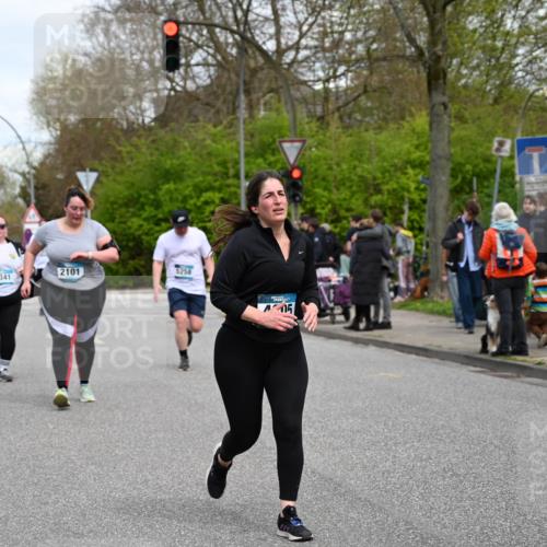 12.04.2026 - 45. Internationalen Wilhelmsburger Insellauf J. Mangold http://msf.ph/oto/9516959 12.04.2026 13:20:22 Ziel 3898, 2431, 4121, 5308, 3236, 4718, 2247, 3203, 5342, 3822, 3821, 4999, 4803, 2224, 4223, 4224, 4954, 5258, 3284, 5258, 3284, 2469, 4305, 2013, 3233, 5230, 5230, 3766, 4103, 4341, 5633, 4284 meine-sportfotos.de