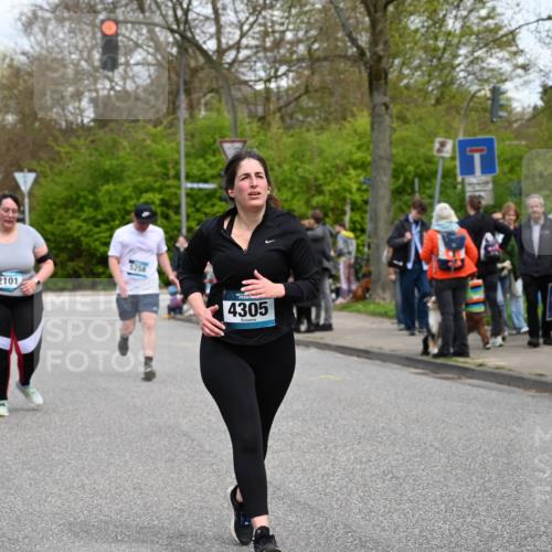 12.04.2026 - 45. Internationalen Wilhelmsburger Insellauf J. Mangold http://msf.ph/oto/9516962 12.04.2026 13:20:22 Ziel 3898, 2431, 4121, 5308, 3236, 4718, 2247, 3203, 5342, 3822, 3821, 4999, 4803, 2224, 4223, 4224, 4954, 5258, 3284, 5258, 3284, 2469, 4305, 2013, 3233, 5230, 5230, 3766, 4103, 4341, 5633, 4284 meine-sportfotos.de