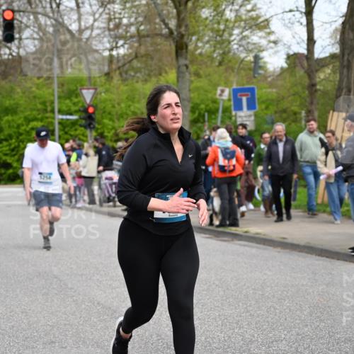 12.04.2026 - 45. Internationalen Wilhelmsburger Insellauf J. Mangold http://msf.ph/oto/9516967 12.04.2026 13:20:23 Ziel 3898, 2431, 4121, 5308, 3236, 4718, 2247, 3203, 5342, 3822, 3821, 4999, 4803, 2224, 4223, 4224, 4954, 5258, 3284, 2469, 4305, 2013, 3233, 5230, 3766, 4103, 4341, 5633, 4284, 4293 meine-sportfotos.de