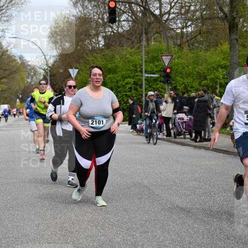 12.04.2026 - 45. Internationalen Wilhelmsburger Insellauf J. Mangold http://msf.ph/oto/9516977 12.04.2026 13:20:25 Ziel 3898, 2431, 4121, 5308, 3236, 4718, 2247, 3203, 5342, 3822, 3821, 4999, 4803, 2224, 4223, 4224, 4954, 5258, 3284, 2469, 4305, 2013, 3233, 5230, 3766, 3766, 4103, 4341, 5633, 4284, 4293, 5543 meine-sportfotos.de