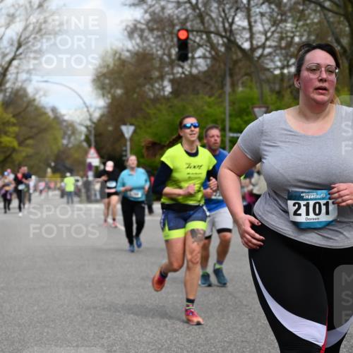 12.04.2026 - 45. Internationalen Wilhelmsburger Insellauf J. Mangold http://msf.ph/oto/9516988 12.04.2026 13:20:27 Ziel 2431, 4121, 5308, 3236, 4718, 2247, 3203, 5342, 3822, 3821, 4999, 4803, 2224, 4223, 4224, 4954, 5258, 3284, 2469, 2469, 4305, 2013, 3233, 5230, 3766, 4103, 4341, 5633, 4284, 4293, 5543 meine-sportfotos.de