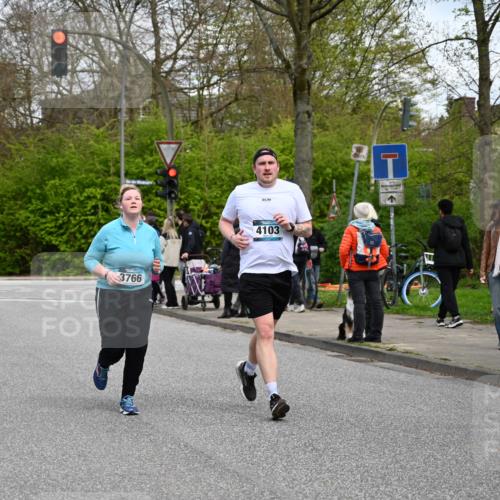 12.04.2026 - 45. Internationalen Wilhelmsburger Insellauf J. Mangold http://msf.ph/oto/9516993 12.04.2026 13:20:30 Ziel 2431, 4121, 5308, 3236, 4718, 2247, 3203, 5342, 3822, 3821, 4999, 4803, 2224, 4223, 4224, 4954, 5258, 3284, 2469, 4305, 4305, 2013, 3233, 5230, 3766, 4103, 4341, 5633, 4284, 4293, 5543, 2363, 2101 meine-sportfotos.de