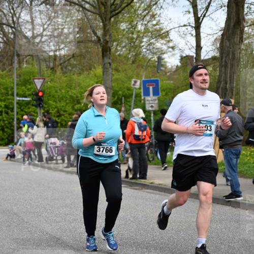 12.04.2026 - 45. Internationalen Wilhelmsburger Insellauf J. Mangold http://msf.ph/oto/9517005 12.04.2026 13:20:31 Ziel 2431, 4121, 5308, 3236, 4718, 2247, 3203, 5342, 3822, 3821, 4999, 4803, 2224, 4223, 4224, 4954, 5258, 3284, 2469, 4305, 2013, 2013, 3233, 5230, 3766, 4103, 4341, 5633, 4284, 4293, 5543, 2363, 2101 meine-sportfotos.de