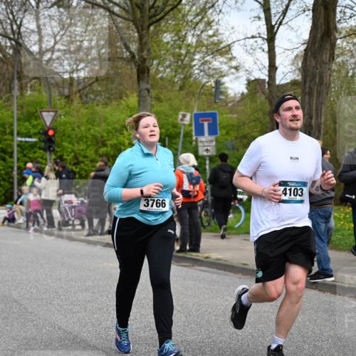 12.04.2026 - 45. Internationalen Wilhelmsburger Insellauf J. Mangold http://msf.ph/oto/9517006 12.04.2026 13:20:31 Ziel 2431, 4121, 5308, 3236, 4718, 2247, 3203, 5342, 3822, 3821, 4999, 4803, 2224, 4223, 4224, 4954, 5258, 3284, 2469, 4305, 2013, 2013, 3233, 5230, 3766, 4103, 4341, 5633, 4284, 4293, 5543, 2363, 2101 meine-sportfotos.de