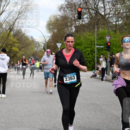 12.04.2026 - 45. Internationalen Wilhelmsburger Insellauf J. Mangold http://msf.ph/oto/9517037 12.04.2026 13:20:40 Ziel 5342, 3822, 3821, 4999, 4803, 2224, 4223, 4224, 4954, 5258, 3284, 2469, 4305, 2013, 3233, 5230, 3766, 4103, 4341, 5633, 4284, 4293, 5543, 2363, 2363, 2101, 4417, 3552, 3551, 2333, 4018, 5716 meine-sportfotos.de
