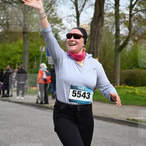 12.04.2026 - 45. Internationalen Wilhelmsburger Insellauf J. Mangold http://msf.ph/oto/9517087 12.04.2026 13:20:46 Ziel 4954, 5258, 3284, 2469, 4305, 2013, 3233, 5230, 3766, 4103, 4341, 5633, 4284, 4284, 4293, 5543, 2363, 2101, 4417, 3552, 3551, 2333, 4018, 5716, 4319, 5297, 4878, 5484 meine-sportfotos.de
