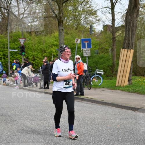 12.04.2026 - 45. Internationalen Wilhelmsburger Insellauf J. Mangold http://msf.ph/oto/9517097 12.04.2026 13:20:47 Ziel 5258, 3284, 2469, 4305, 2013, 3233, 5230, 3766, 4103, 4341, 5633, 4284, 4293, 4293, 5543, 2363, 2101, 4417, 3552, 3551, 2333, 2333, 4018, 5716, 4319, 5297, 4878, 5484 meine-sportfotos.de