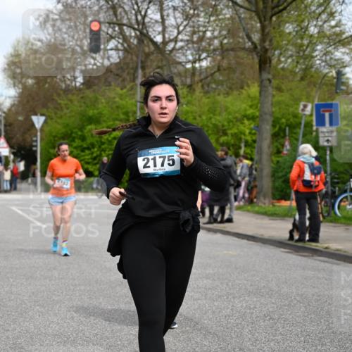 12.04.2026 - 45. Internationalen Wilhelmsburger Insellauf J. Mangold http://msf.ph/oto/9517168 12.04.2026 13:21:11 Ziel 4284, 4293, 5543, 2363, 2101, 4417, 3552, 3551, 2333, 4018, 5716, 4319, 5297, 4878, 5484, 2692, 4444, 4800, 4047, 2175, 3402, 5482, 4017, 3676, 2628 meine-sportfotos.de