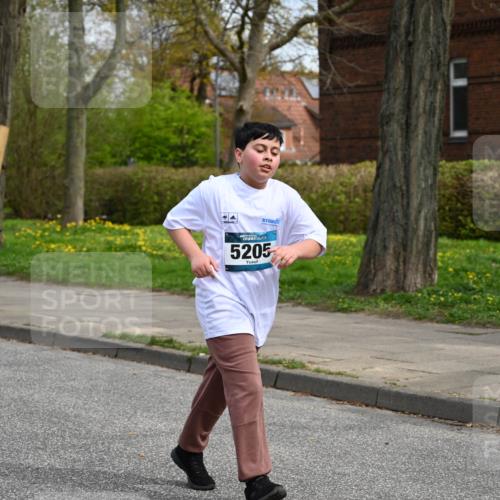 12.04.2026 - 45. Internationalen Wilhelmsburger Insellauf J. Mangold http://msf.ph/oto/9517335 12.04.2026 13:21:41 Ziel 4800, 4047, 2175, 3402, 5482, 4017, 3676, 2628, 3251, 5201, 3109, 4404, 3109, 4404, 4362, 2473, 2552, 2130, 2840, 3998, 5462, 5205, 4809, 2002, 2332, 2116, 3581, 3235, 3915, 5080, 4348, 5085 meine-sportfotos.de